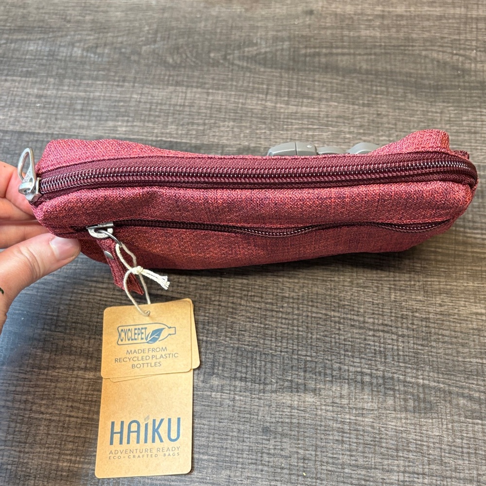Haiku Hopper Belt Bag - Picture 2 of 6